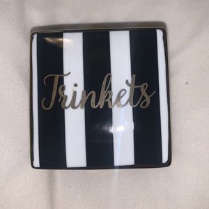 Ceramic jewelry box